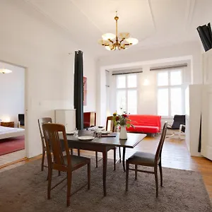  Apartment Elegante Altbauwohnung